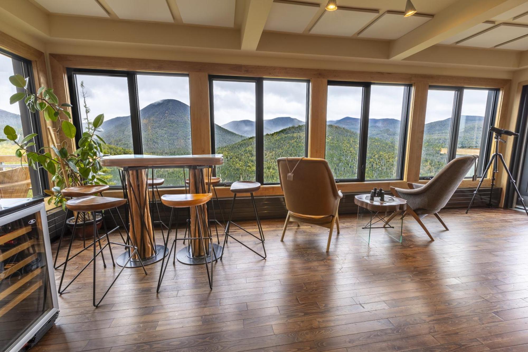Auberge De Montagne Des Chic-Chocs Mountain Lodge - Sepaq Sainte Anne des Monts Exterior photo